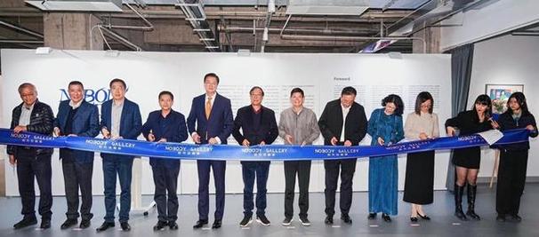 活動匯聚兩岸及全球55位藝術(shù)家的逾400件作品,旨在搭建兩岸青年藝術(shù)家